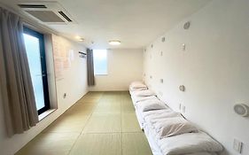 Hananosato 池袋本店 池袋駅から近く 新宿渋谷銀座へ移動しやすい 周辺に 24 時間コンビニ 昔ながらの銭湯があり 人気の漫画本店も徒歩圏内 多様なタイプの客室を取り揃え 東京観光 都市散策 ショッピングにおすすめ